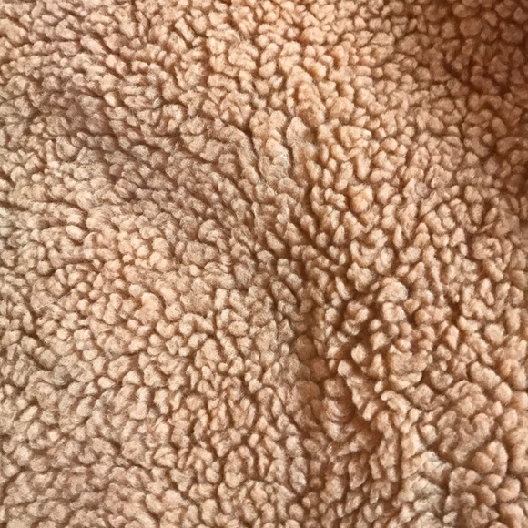 Hell is for heroes faux shearling vest. - Picture 8 of 12